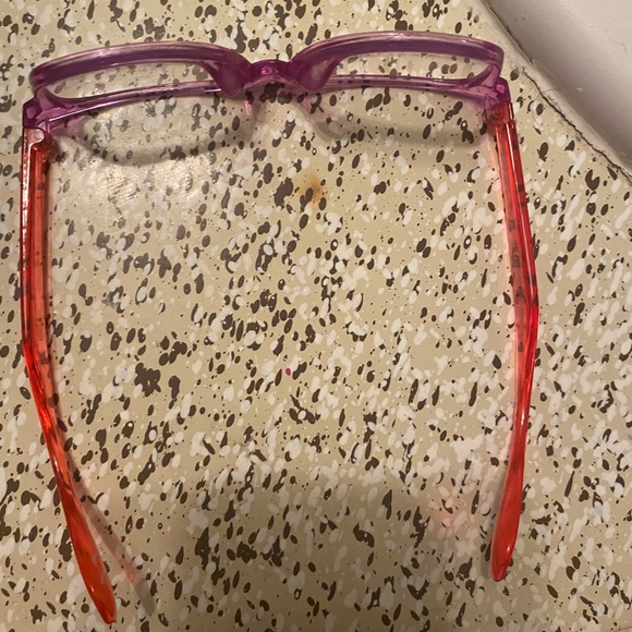 pink glasses frames 🐼🐼🐼 - Picture 7 of 7
